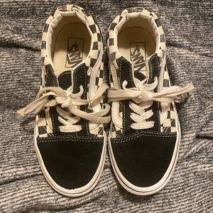 Old skool checkered Vans kids size 1.5